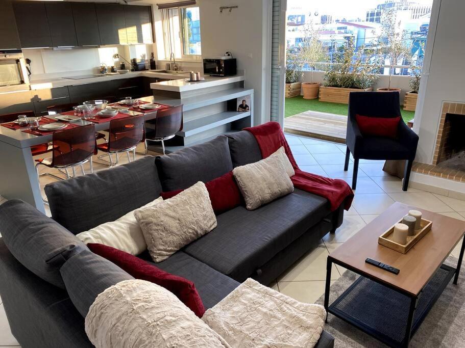Spacious And Sunkissed 3Br & 2 Bathrooms Apartment Atenas Exterior foto